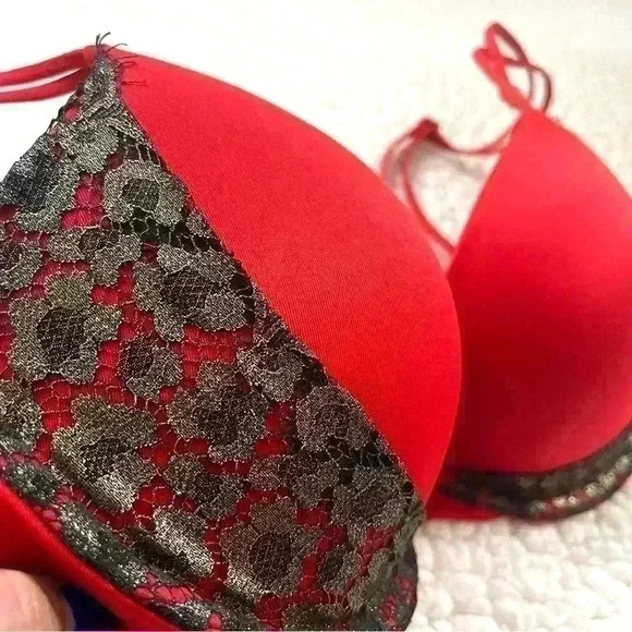 Victoria’s Secret Very Sexy Red Pad Push Up Lace Removable Straps Bra Size 32D - Picture 3 of 13